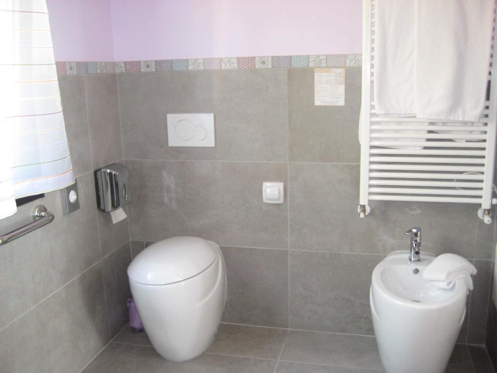 Locanda Fassa Brenzone sul Garda Bilik gambar