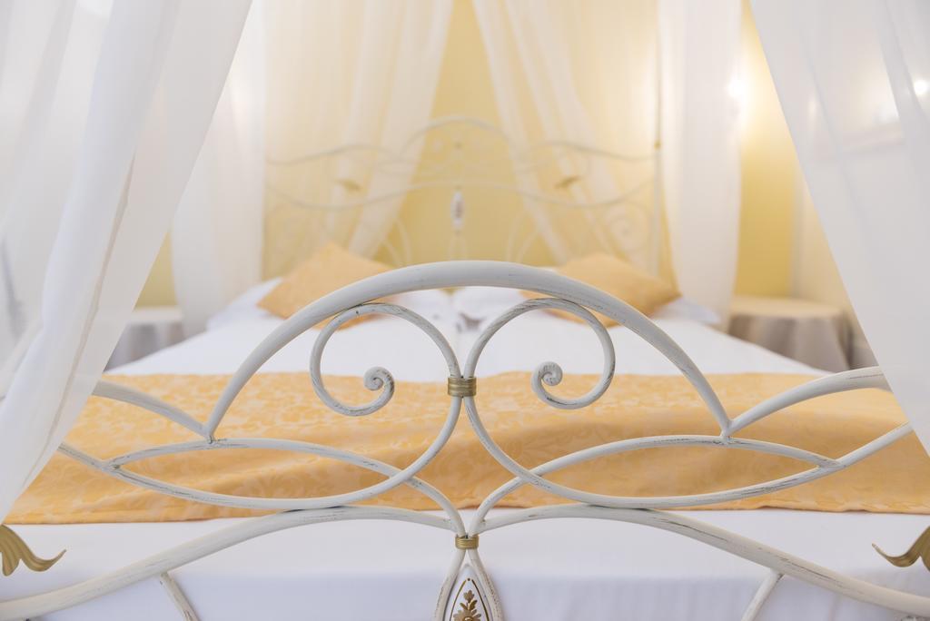 Locanda Fassa Brenzone sul Garda Luaran gambar